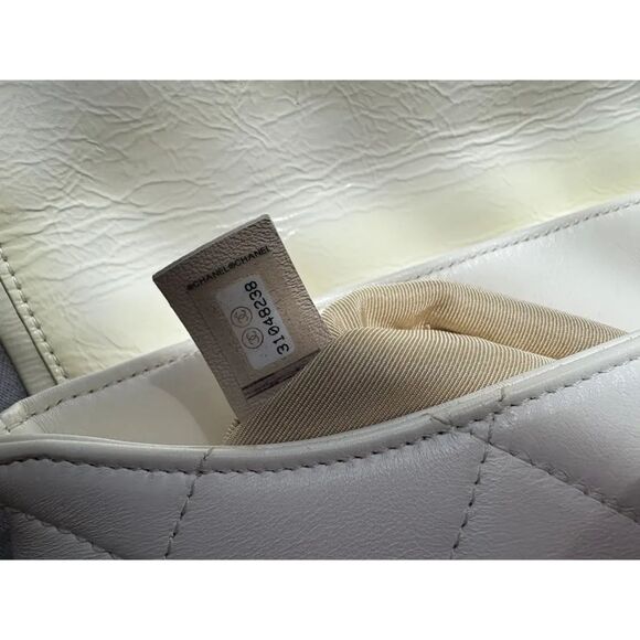 Chanel Timeless Classique Top Handle Leather Bag Quilted Flap White Cream Gold - Picture 14 of 15